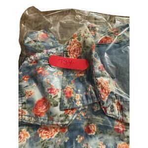 Bullhead Black Trading Co Denim Floral Shirt Size S